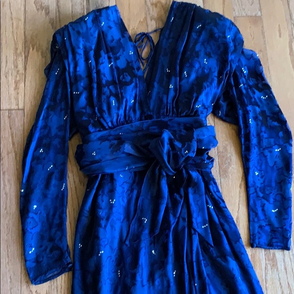 Boutique 100%silk crystal studs/evening/black tie - Picture 2 of 8